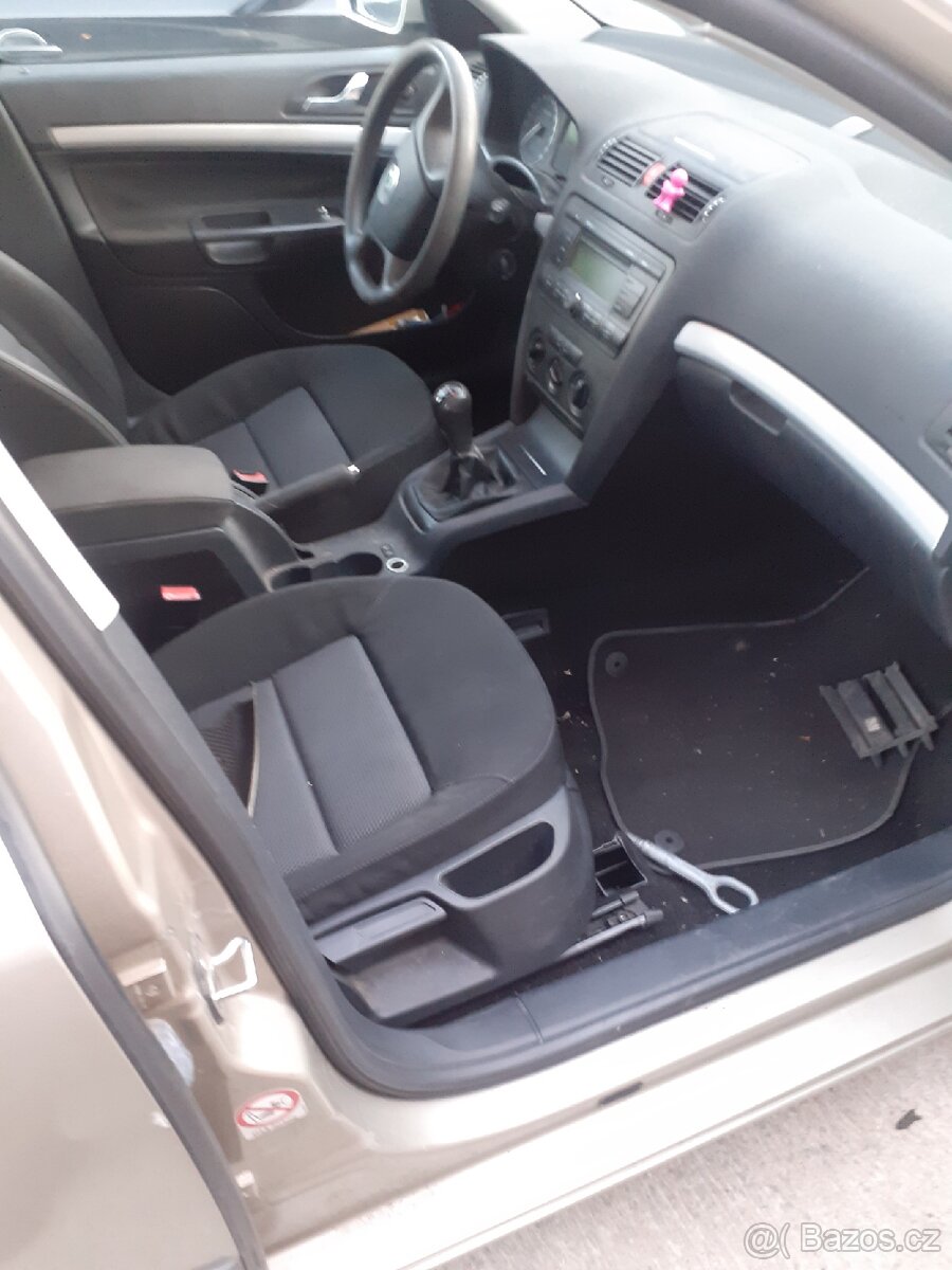 Škoda Octavia 2 - 11