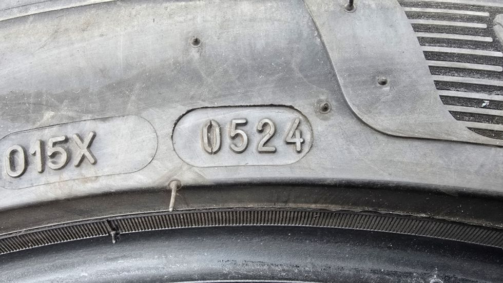 Letní pneu 245/40/20 Michelin - 11