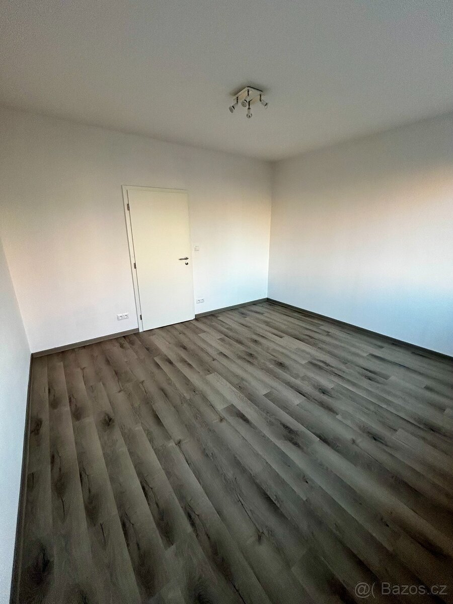 Pronájem bytu 3+1 BEZ REALITNÍ KANCELÁŘE - 11