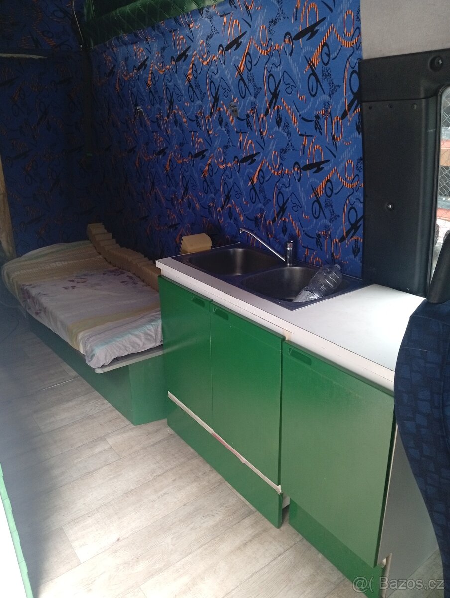 Iveco Daily 3.0 Obitova dodavka - 11