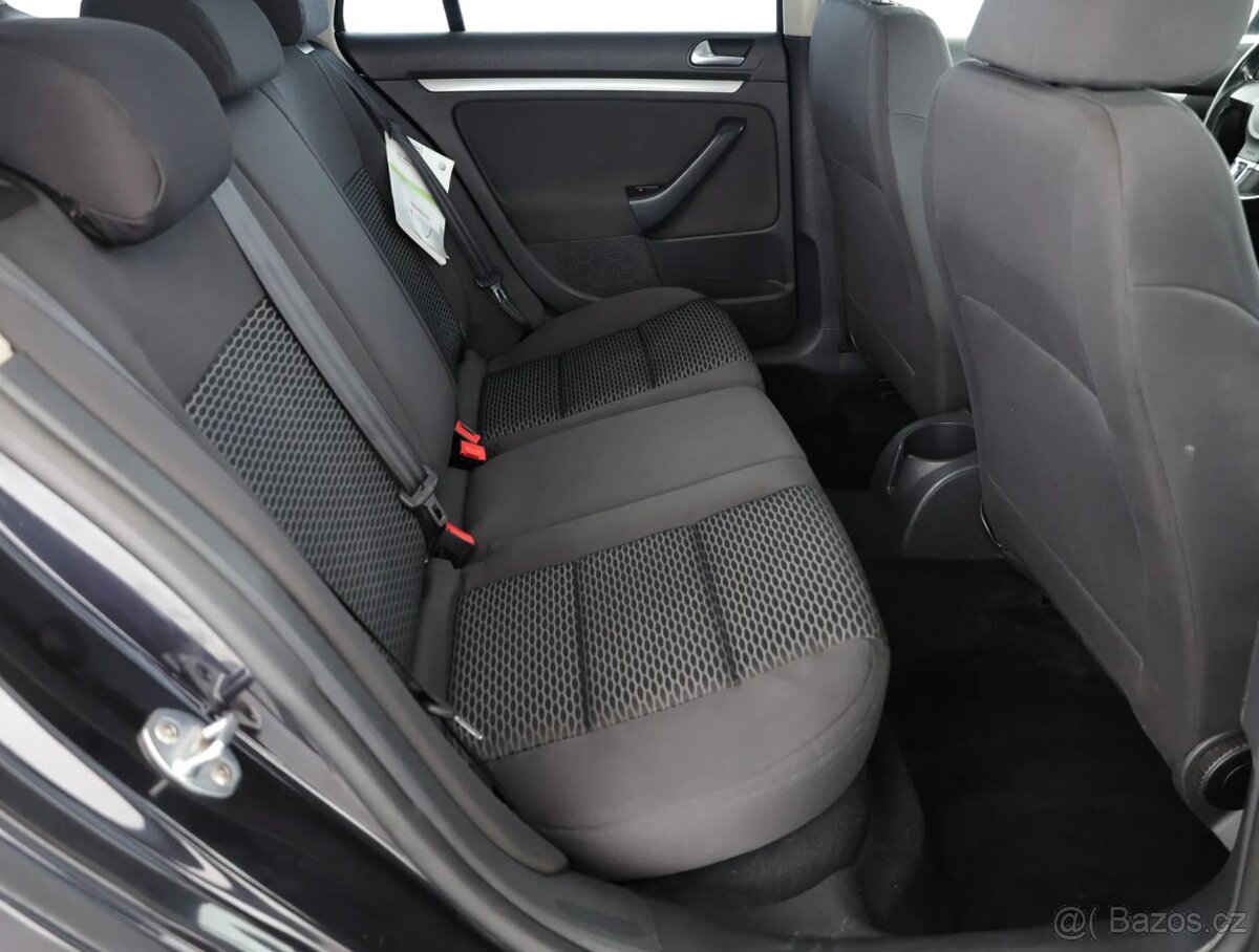 Volkswagen Golf 2010 1.6 TDI Combi - 11