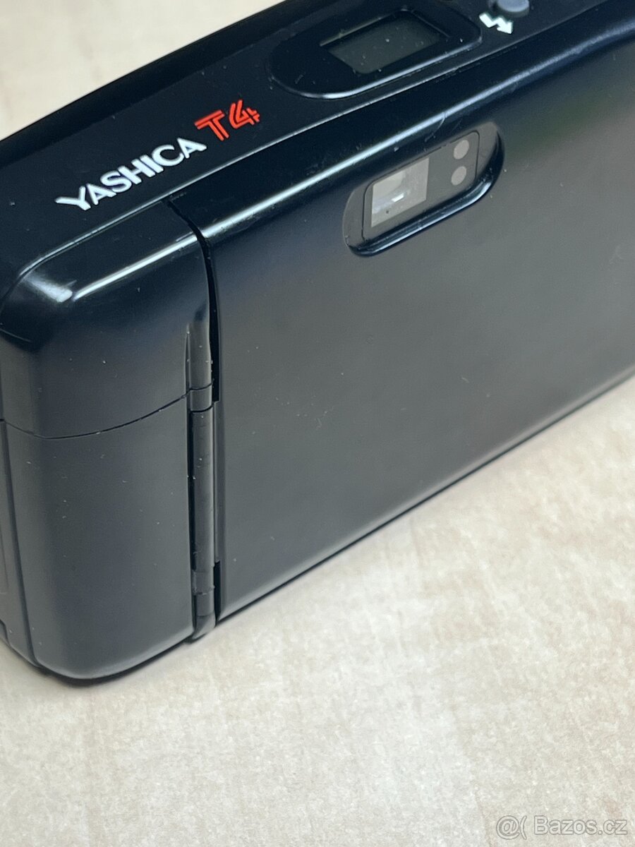 Yashica T4 - 11