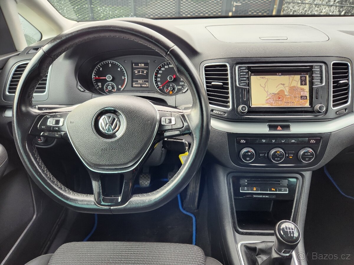 VW Sharan FACELIFT 2.0TDI 110kw 7míst Navi Serviska - 11