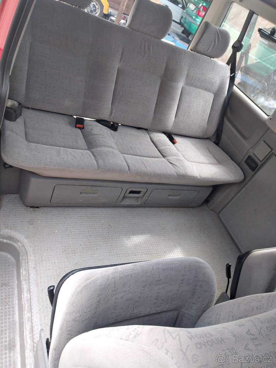 Vw Multivan 2.5tdi 75kw - 11