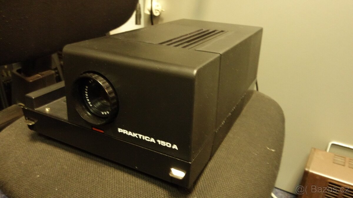 DIAPROJEKTOR Praktica 150A - 11