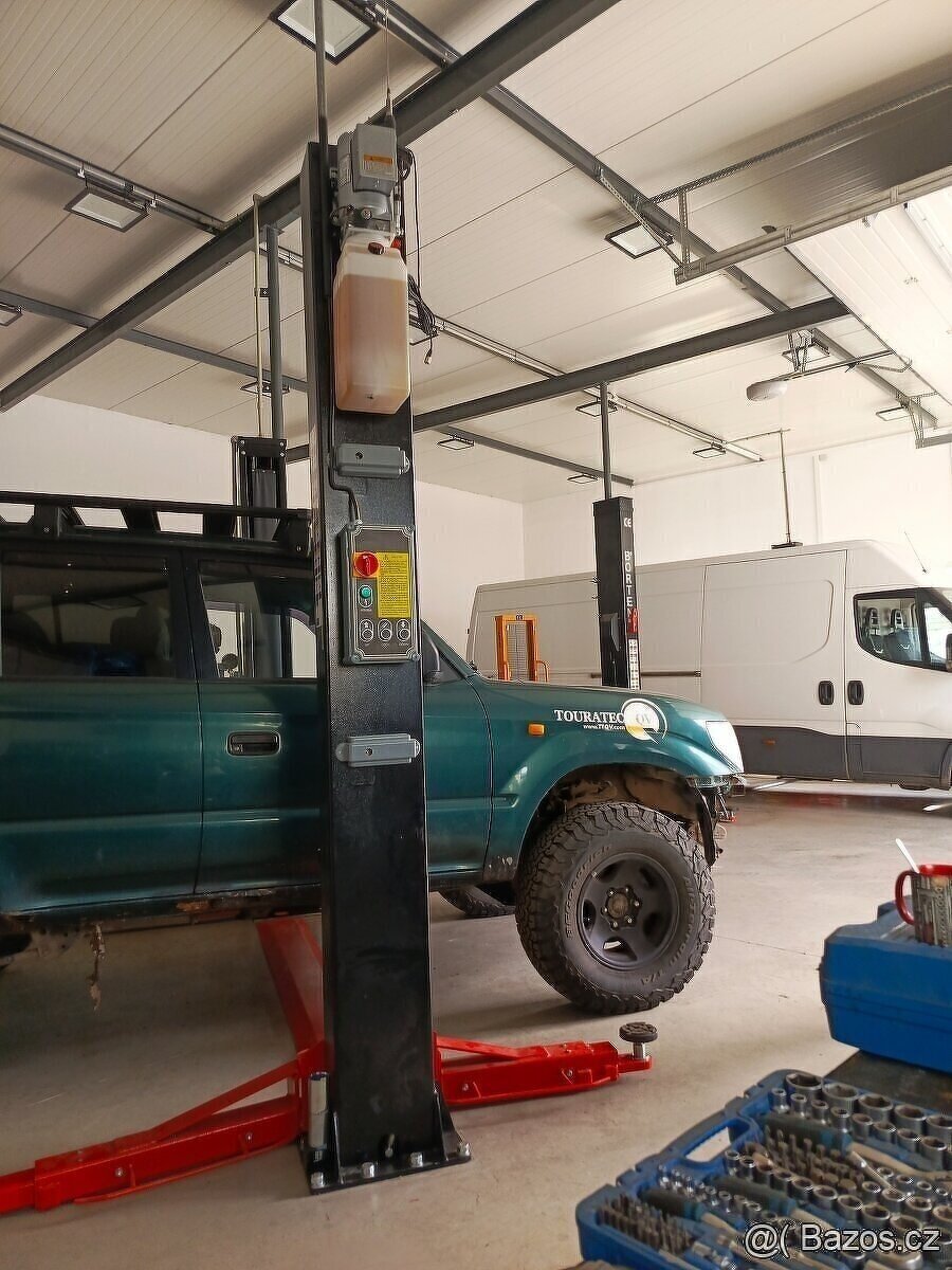 Dvousloupový hydraulický zvedák, zdviž BOR4200E 4200kg,2025 - 11