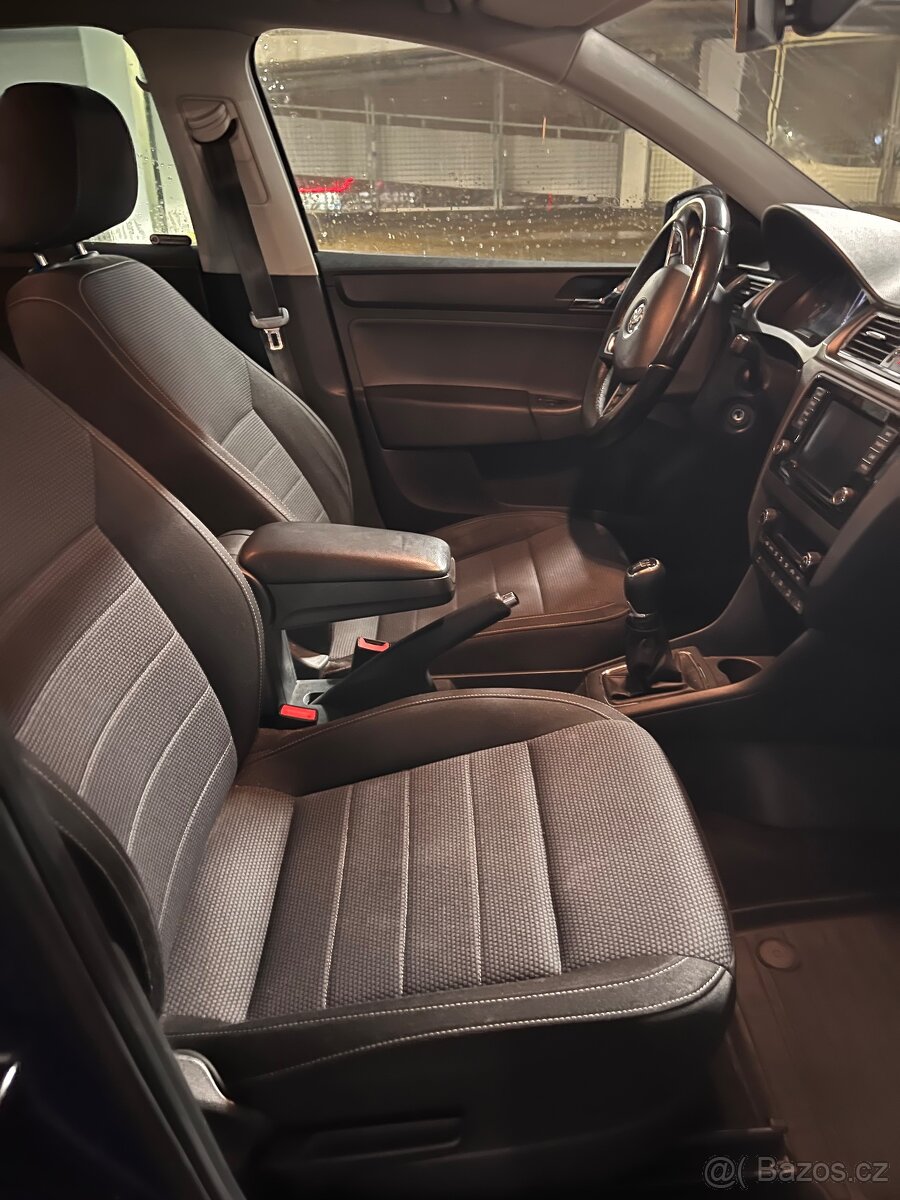 Škoda Rapid 2016 1.2 TSI - 11