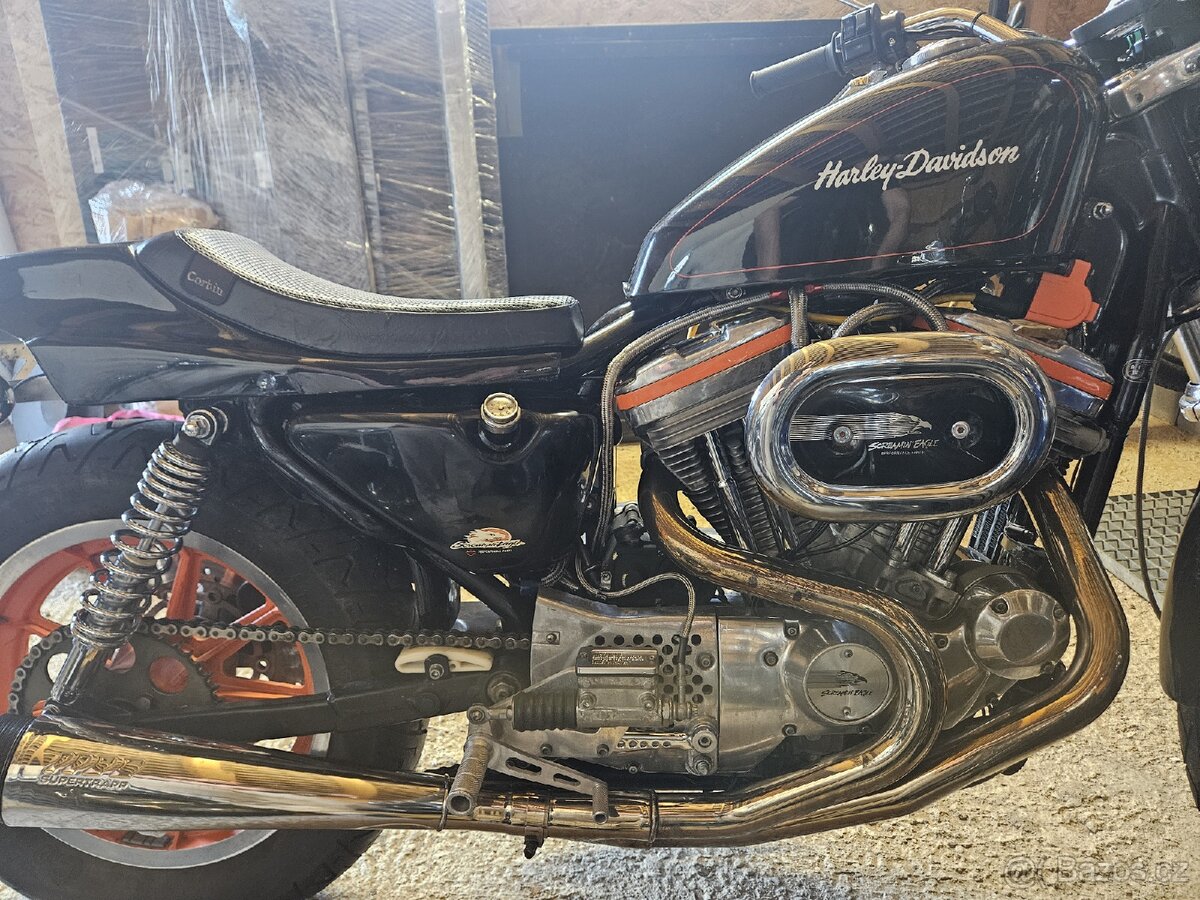 Harley Davidson 883 - 11