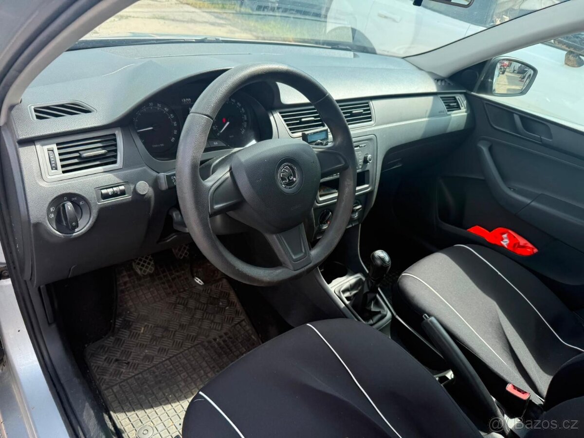 Škoda Rapid 1.6TDi. 2014 pojizdne - 11