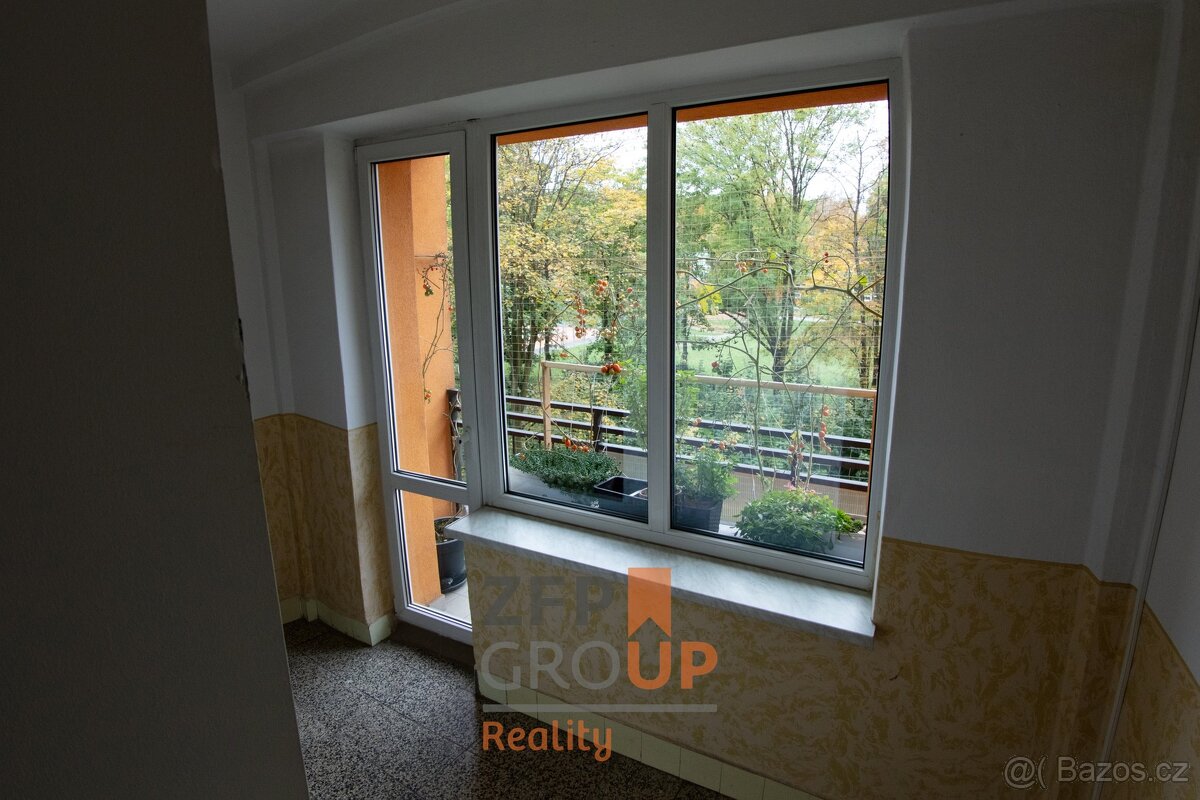 Pronájem bytu 3+kk o rozloze 50 m², ulice Aleše Hrdličky, Os - 11