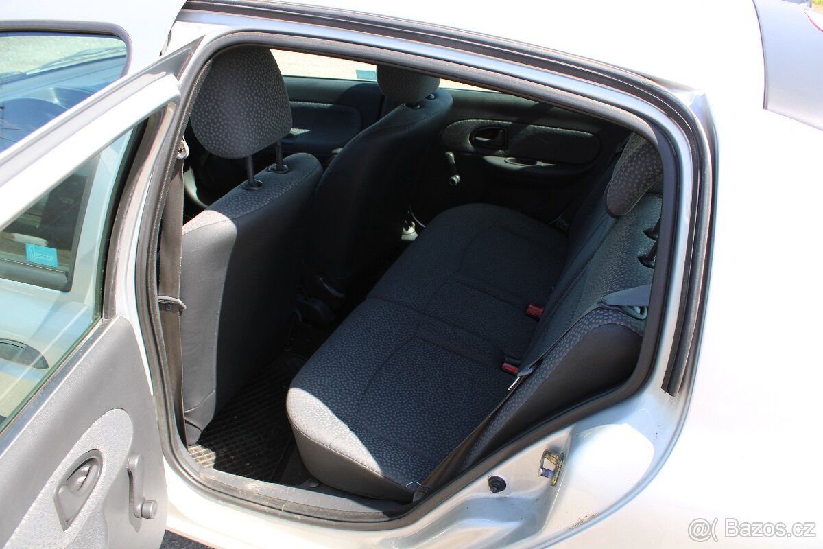 Renault Clio 1,2i 43KW, KLIMA, ČR, 102.871 km, r.v. 2006 - 11