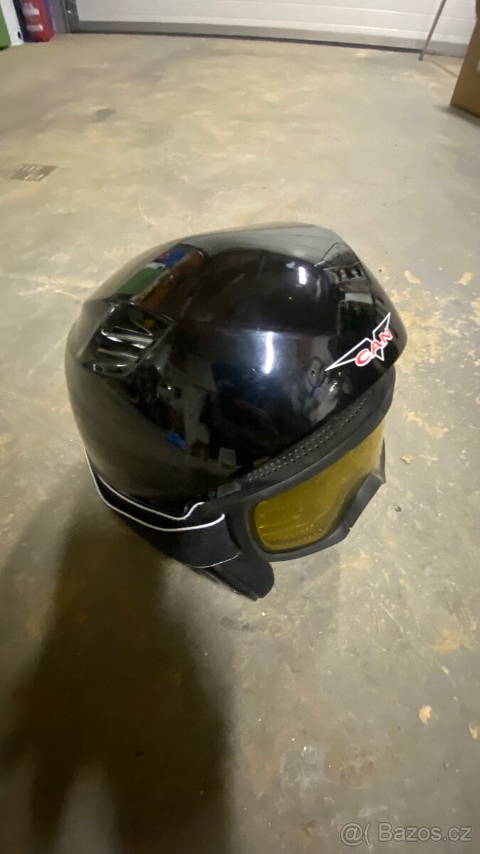 Lyžařské helmy - 11