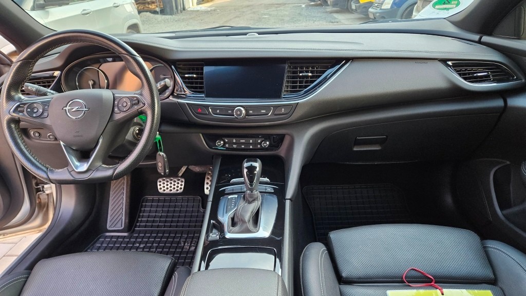 Opel Insignia 2.0 CDTi 128kW Elegance AT8 - 11