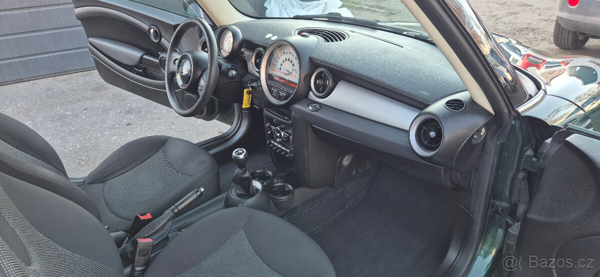 Mini One, 1.6 i KLIMA,SERVISKA,1 MAJITEL - 11