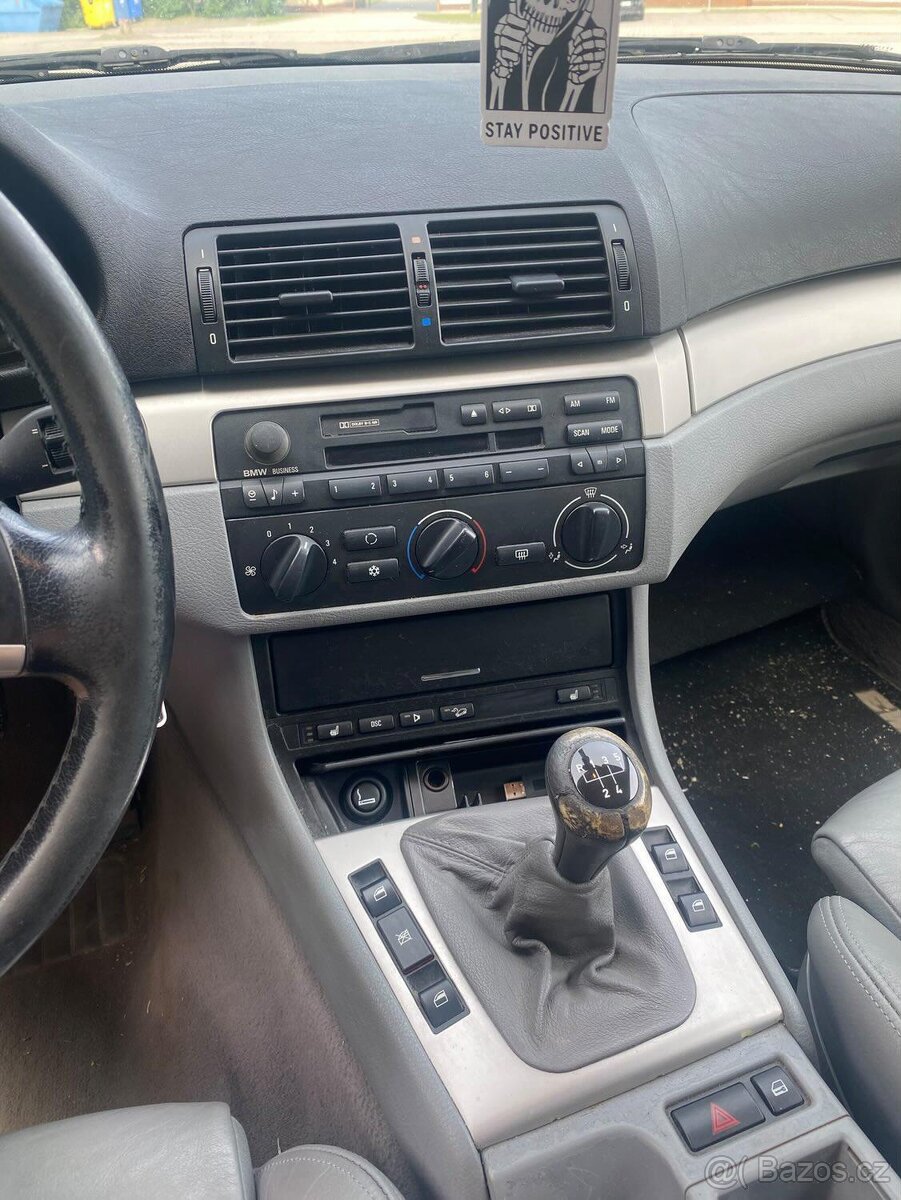 BMW E46 330xi, benzín + LPG
- 11