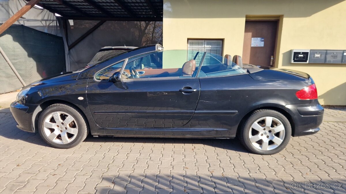 Peugeot 307CC Cabrio s pevnou střechou. 2.0i 100kw - 11
