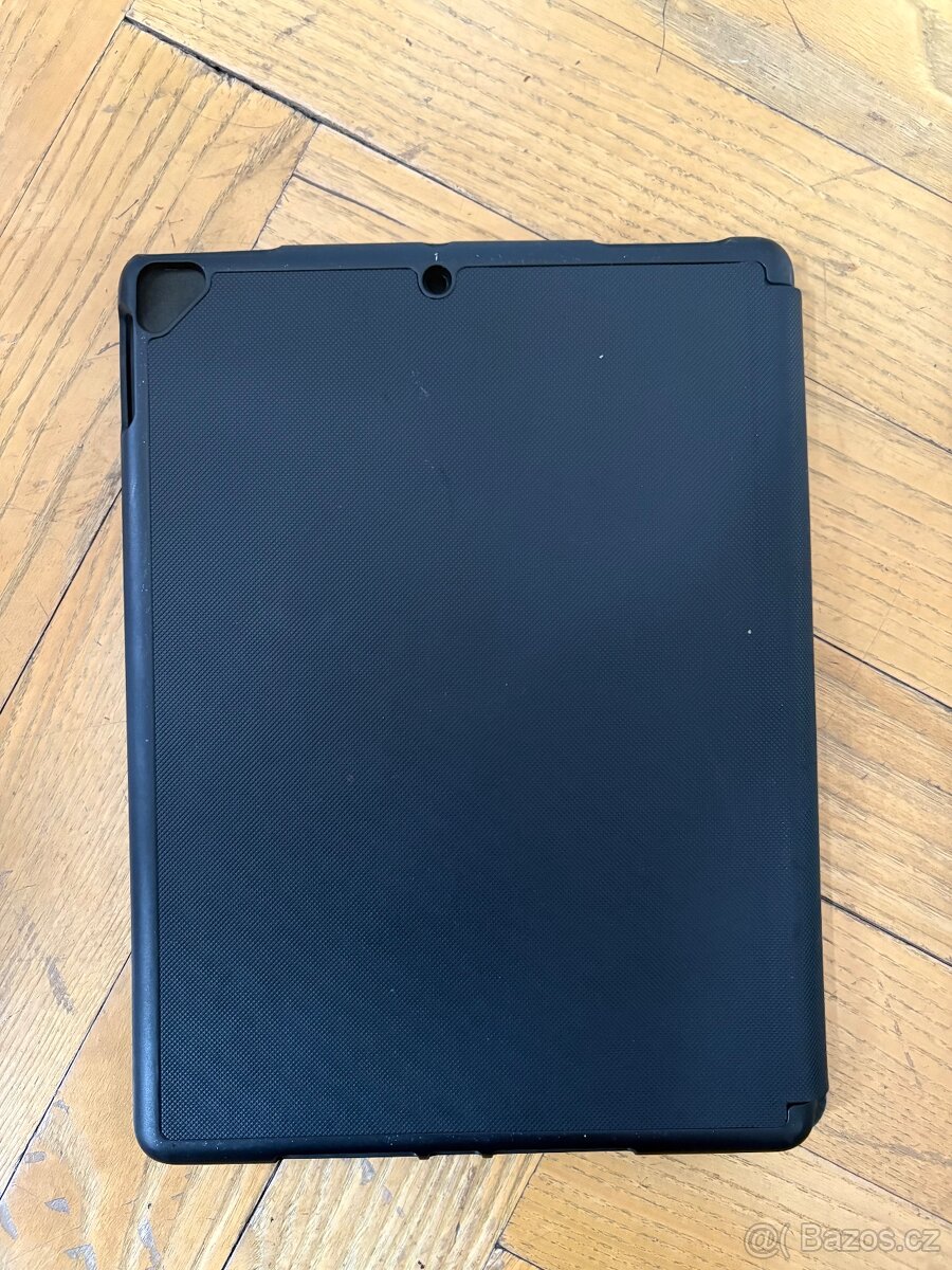 iPad 9 (64GB) + Apple Pencil + bezdrátová klávesnice - 11