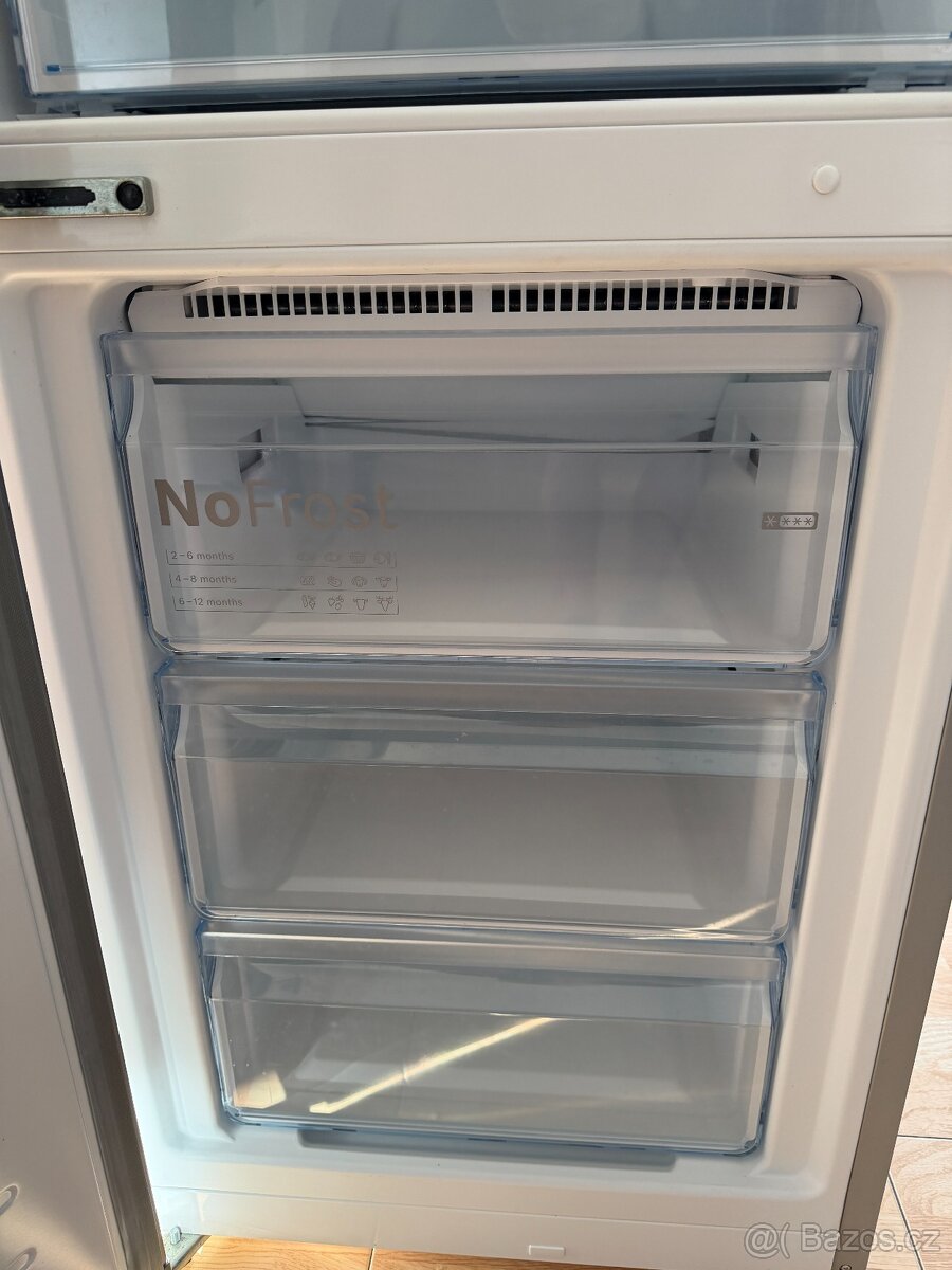 Chladnička s mrazničkou Bosch KGN39VL45 Inoxlook - 11