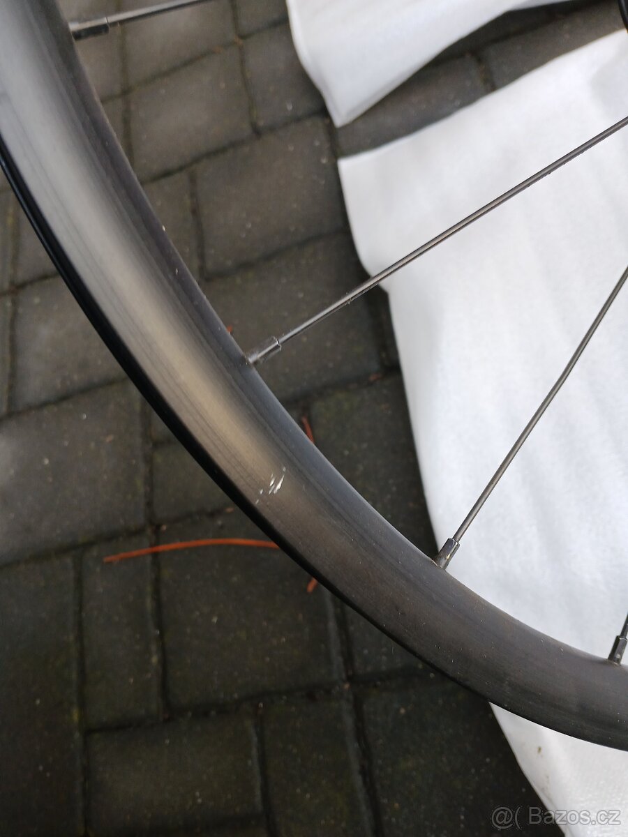 Zapletená kola Bontrager Paradigm SL 2024 - 11