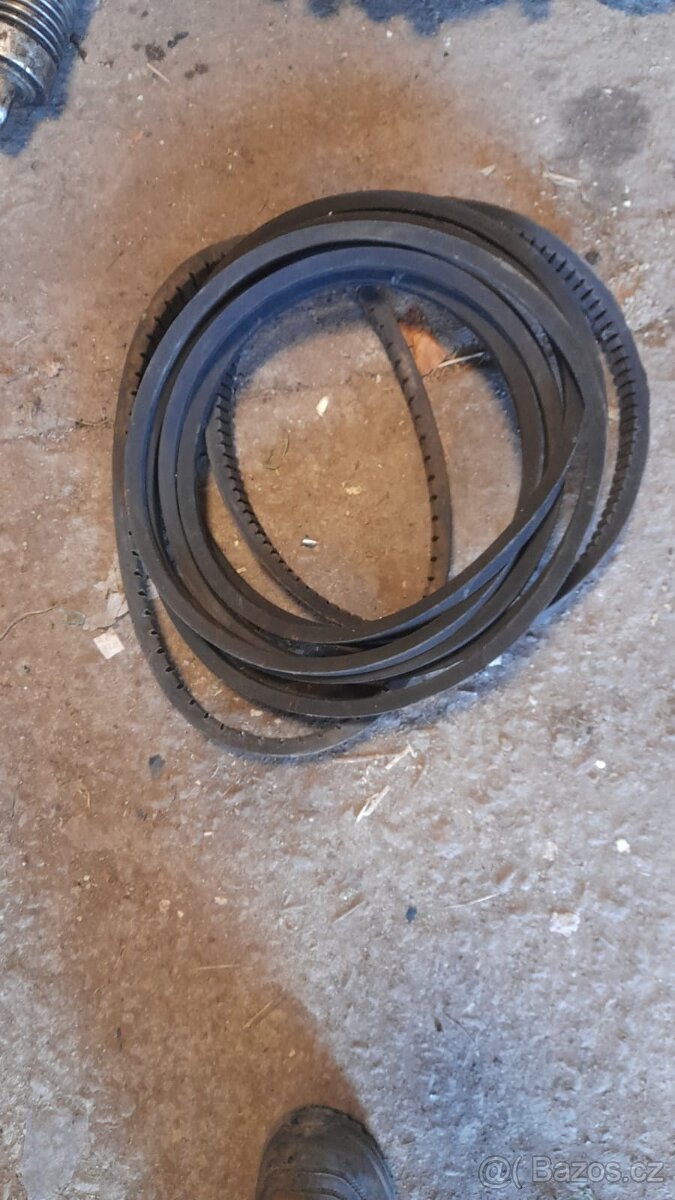 Sněžný skútr - 11