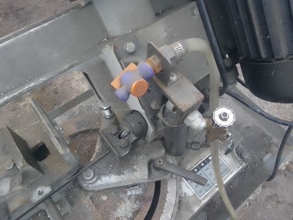 Pásová pila na kov - 11