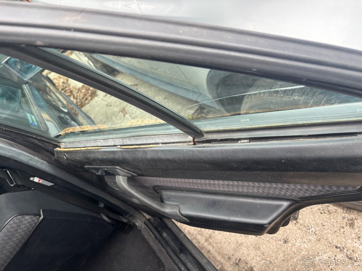 Mercedes 190e 2.3 - 11