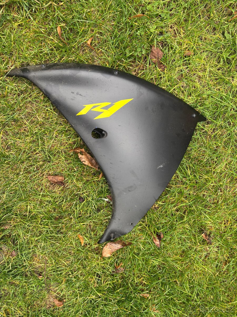 Sada plastu i s nadrzi na Yamaha R1 09-11 - 11