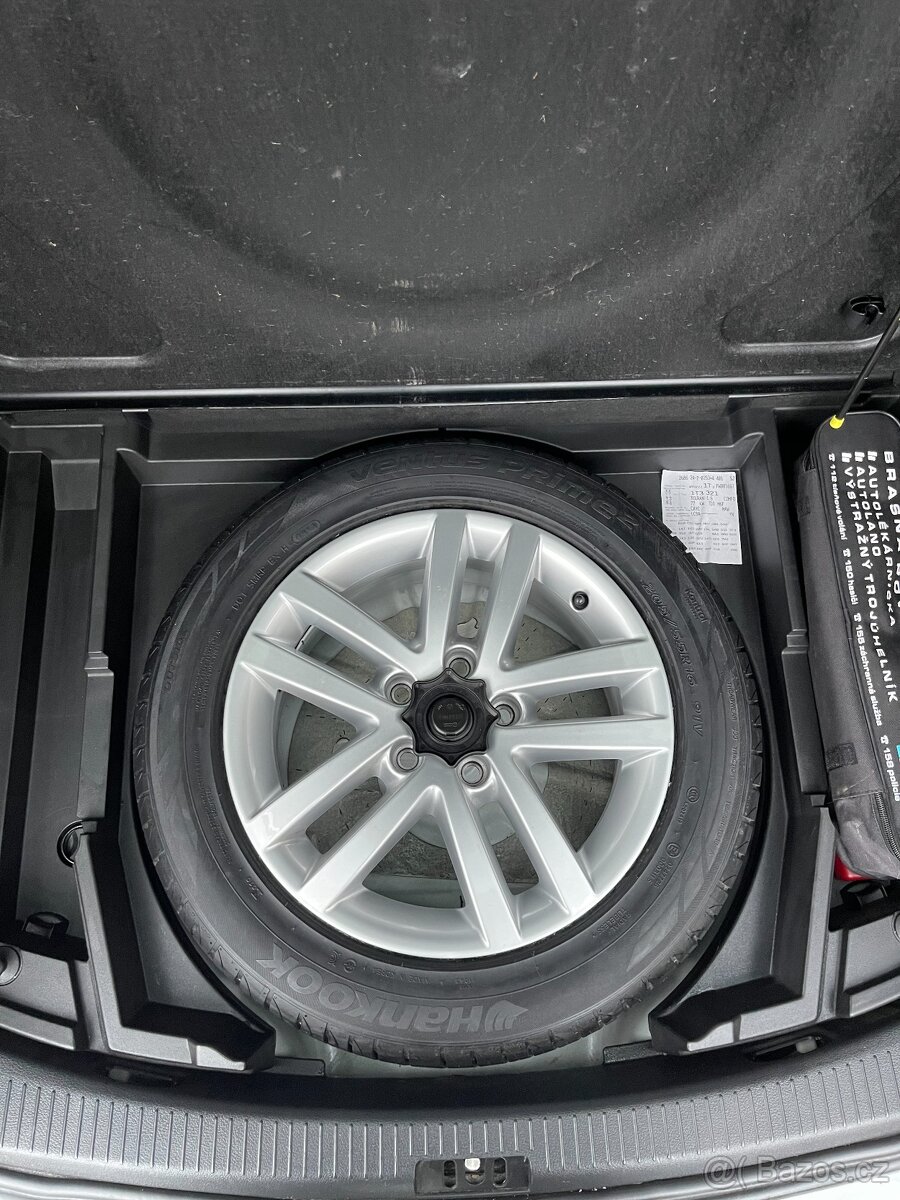 Volkswagen Touran 1.6 TDI 77kw - 11