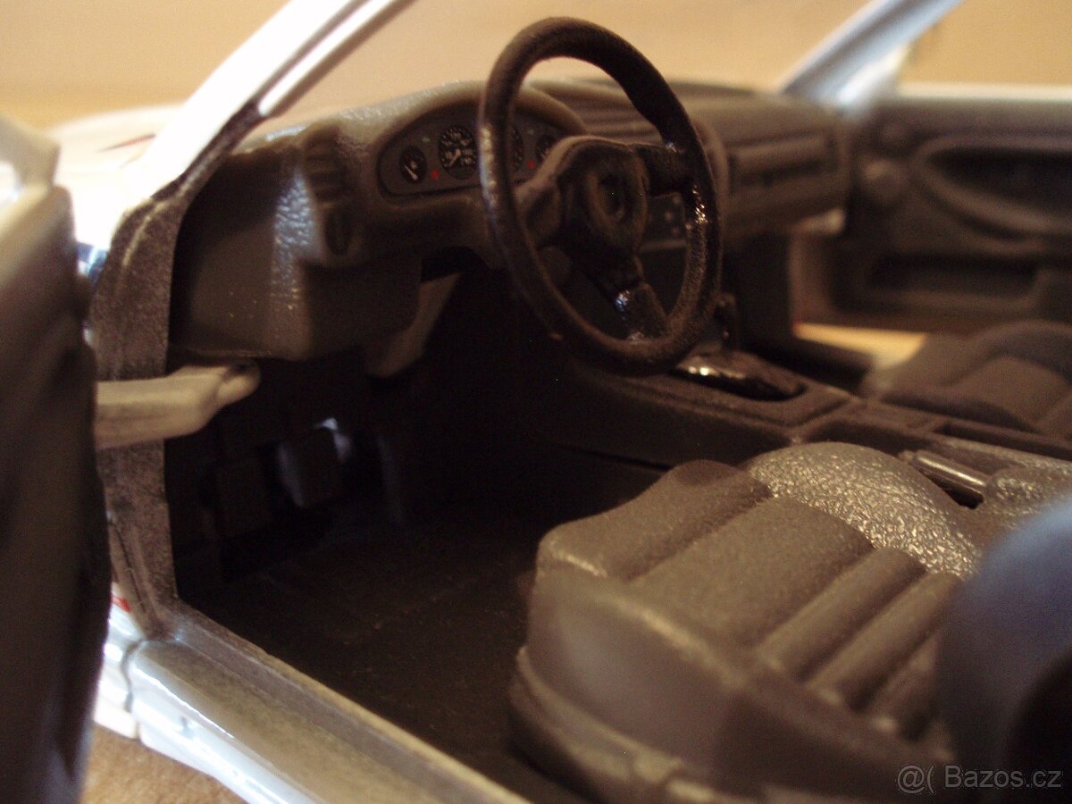 Bburago 1/24 - BMW M3 gtr warsteiner - 11