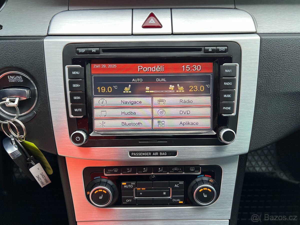 Volkswagen Passat CC, 2.0 TDi 103kW PĚKNÉ - 11