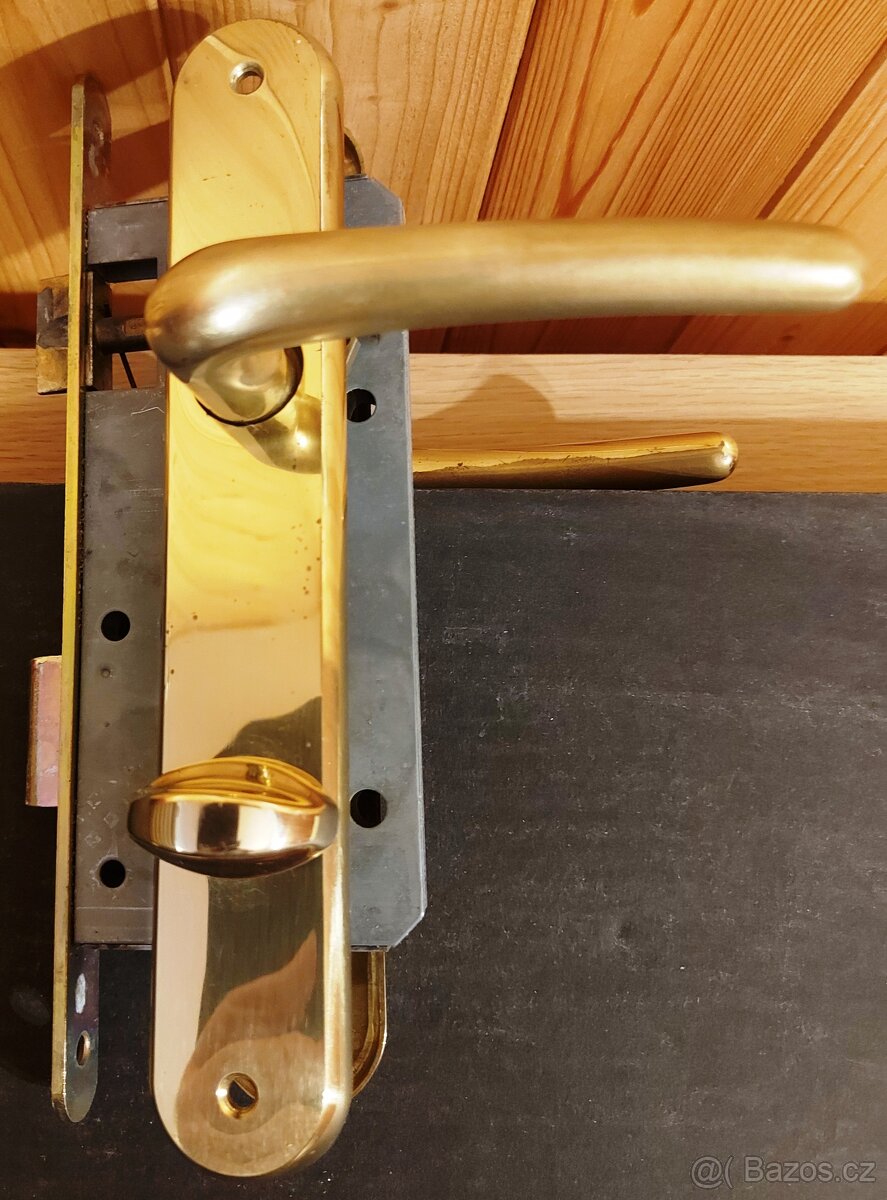 Dveřní kování HOPPE se zadlabávacím zámkem GEGE na WC - 11