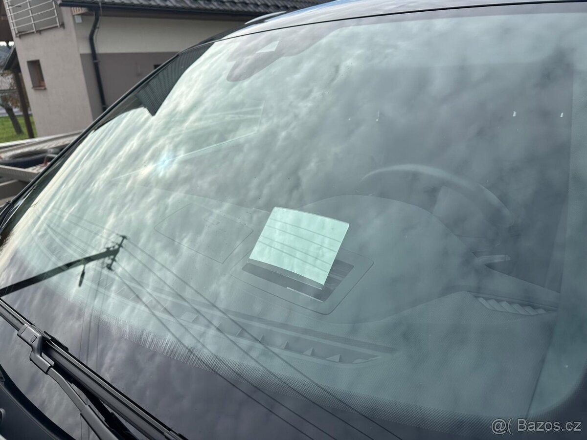 Tiguan R-line 2.0 TDI, DSG, 4Motion,Matrix, DPH,Keyless - 11