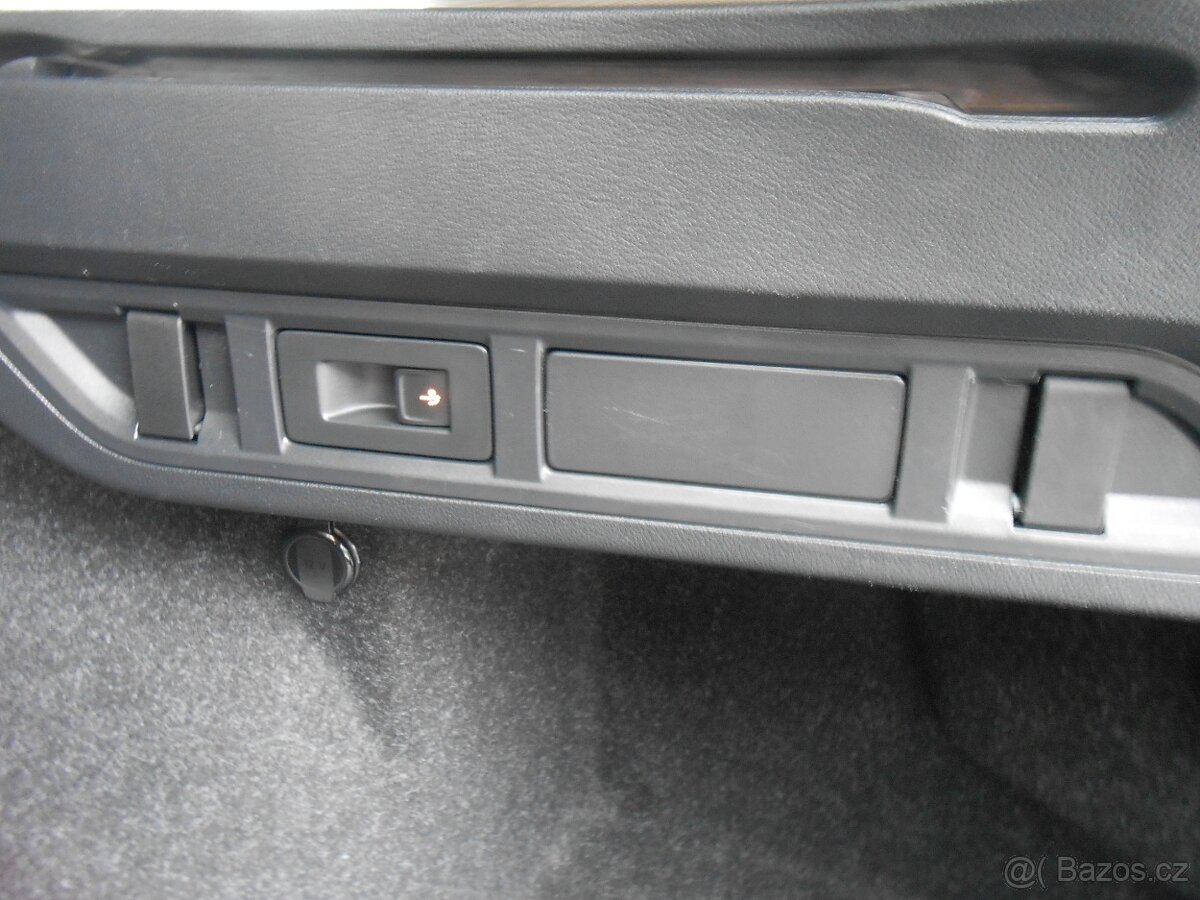 Prodám Škoda OCTAVIA IV COMBI 2.0TDi 110kW 4X4 DSG - 11