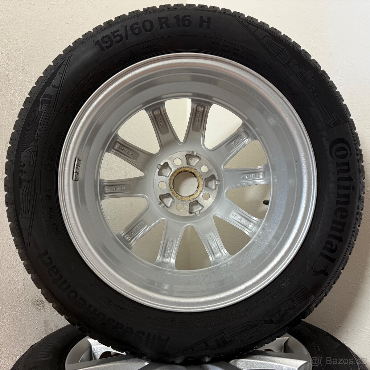VW / ŠKODA 5x100 R16 ET45+CELOROČNÍ 195/60R16 7,5mm - 11