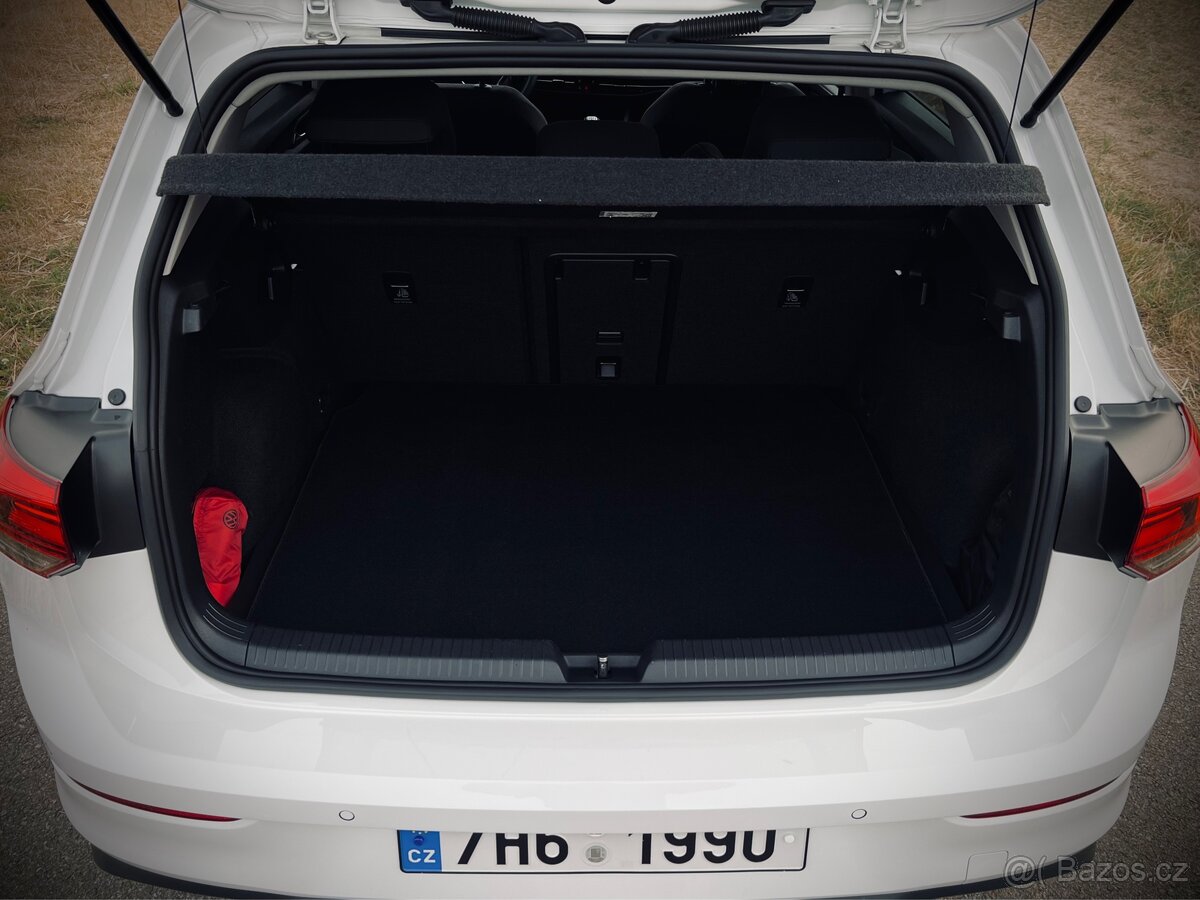 VW Golf 8 1.0 TSI manual - 11