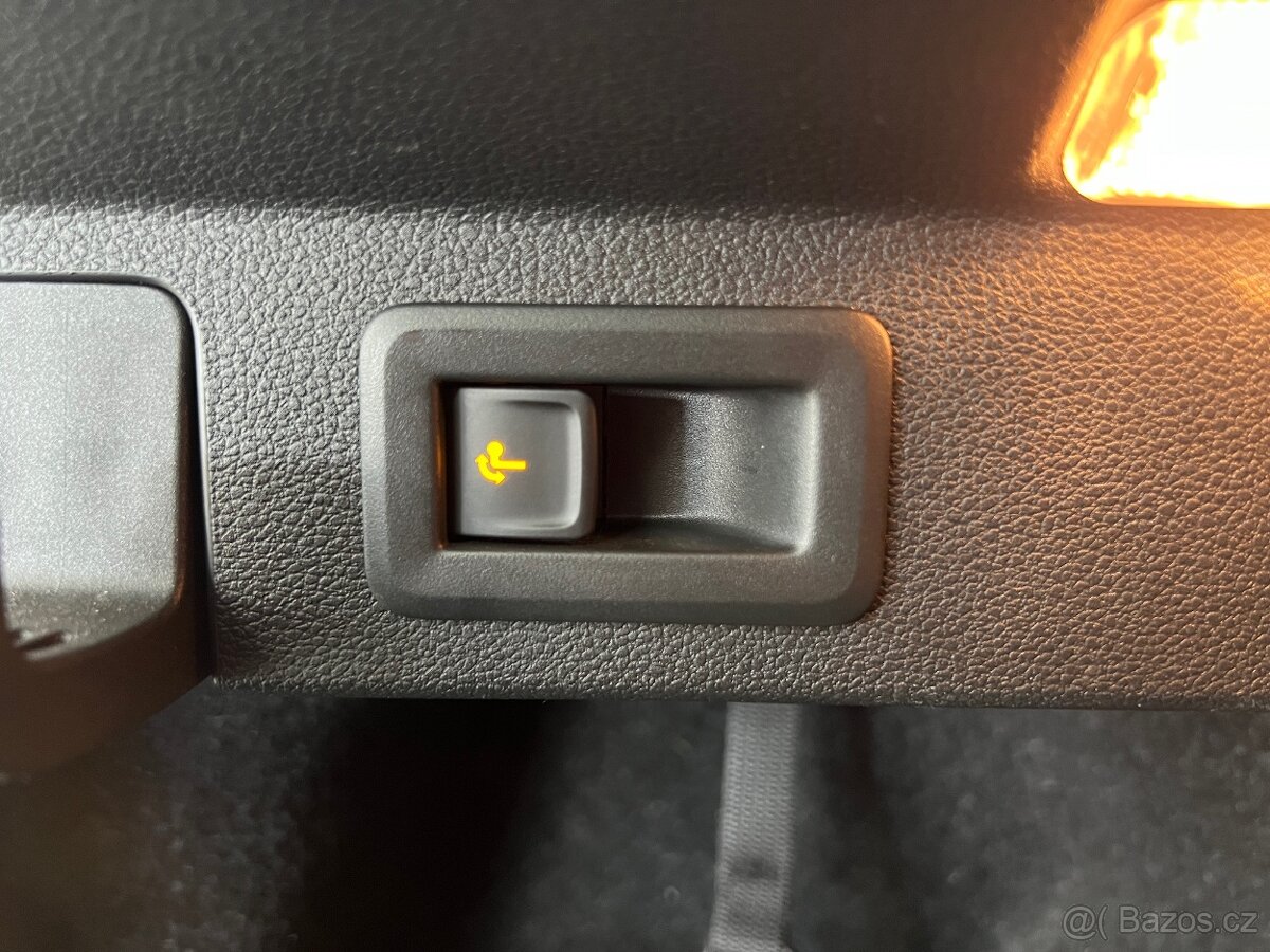 Škoda Scala 1,5 TSI DSG STYLE, VIRTUAL, TAŽNÉ - 11