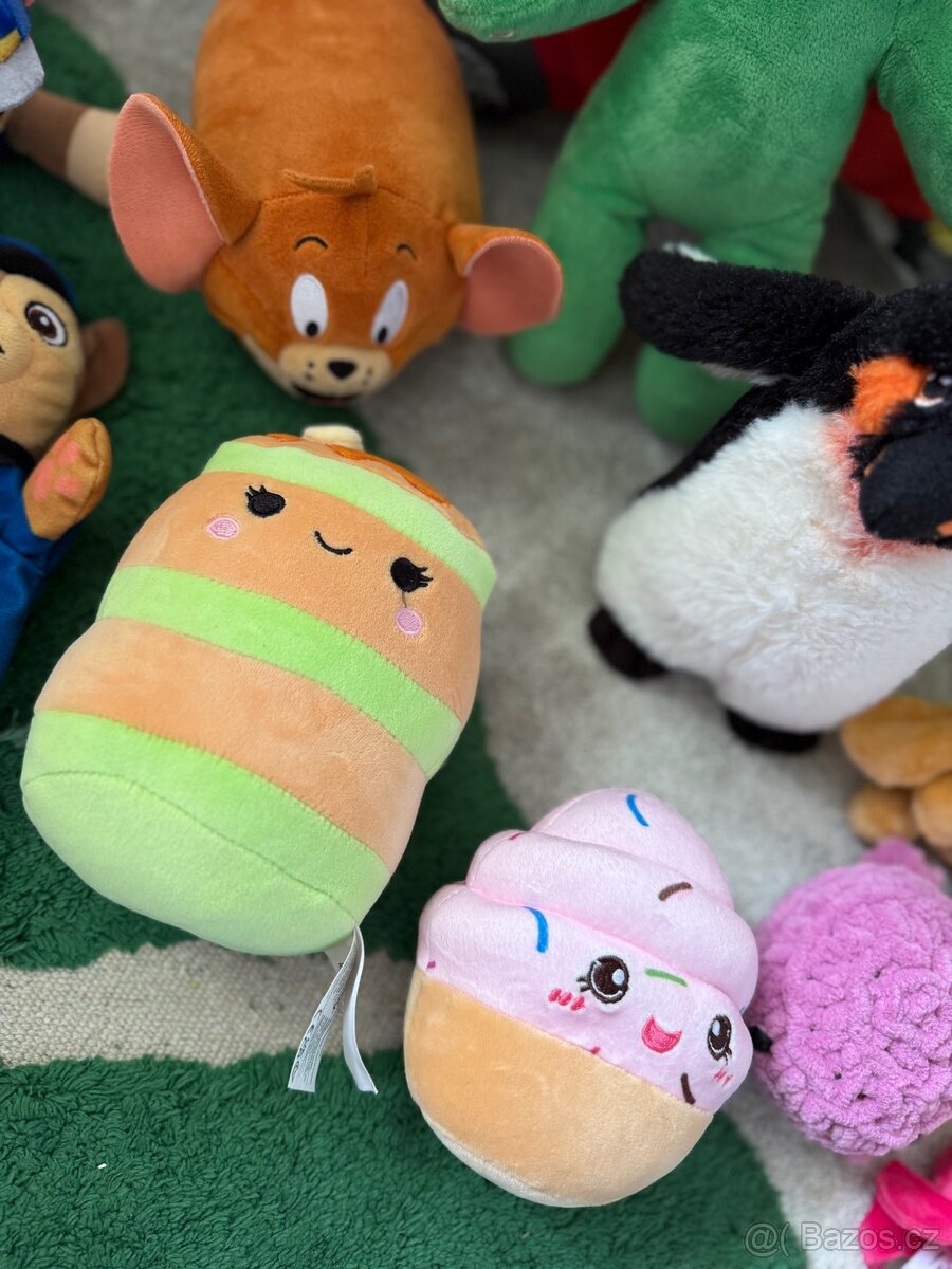 Velká sada plyšáků + papírový pytel - 11