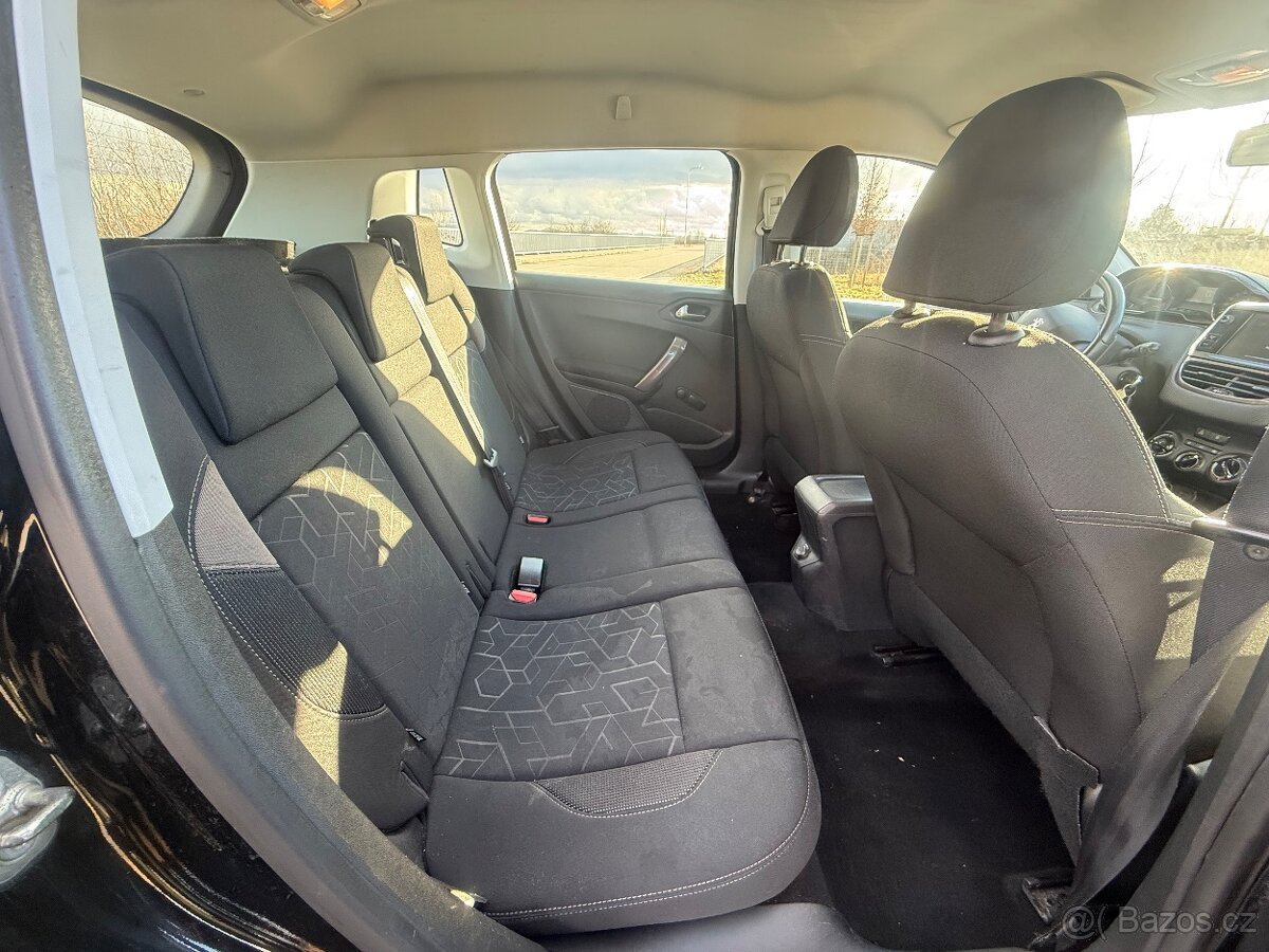 Peugeot 2008 1,2 benzin stk 05/2027 - 11