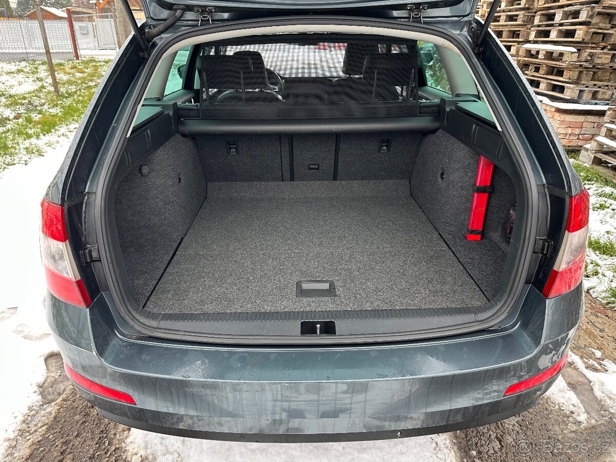 ŠKODA OCTAVIA 3 manuál benzín elegance model 2015 - 11