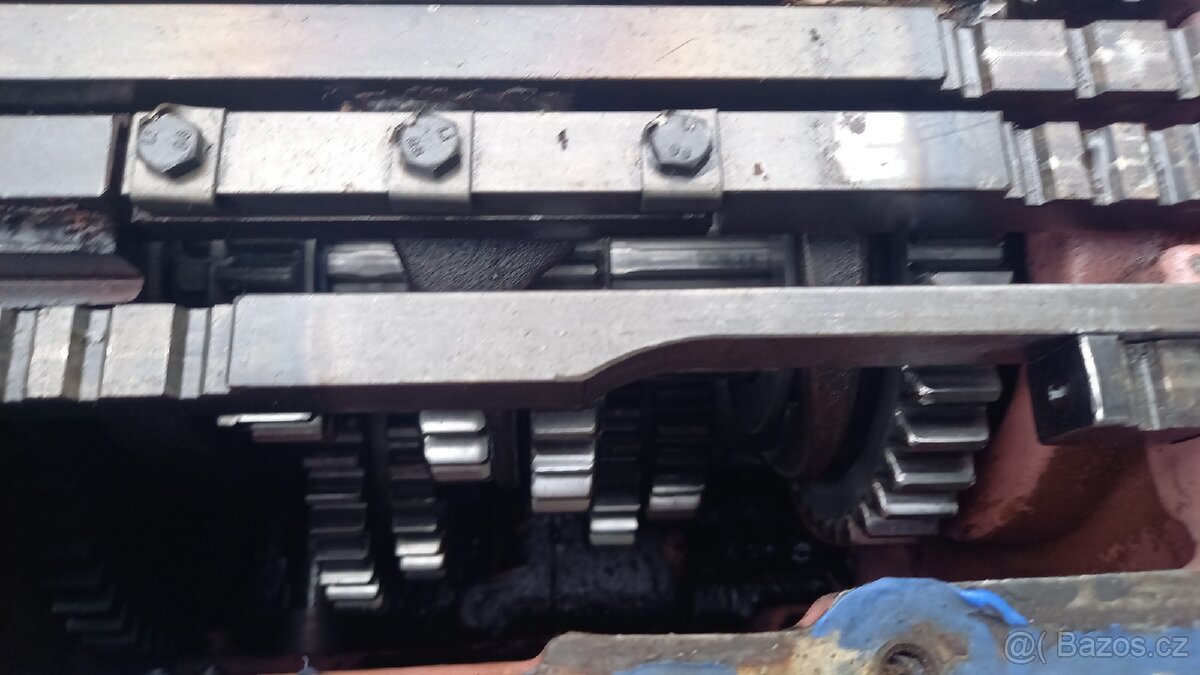 Zetor6718/převodovka (zadek) - 11