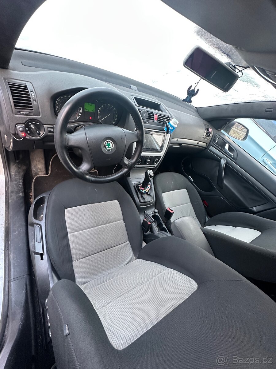 Škoda Octavia 2 - 11