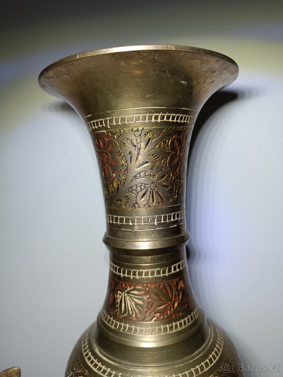 Stará mosazná sada 2x váza + karafa, Orient - 11