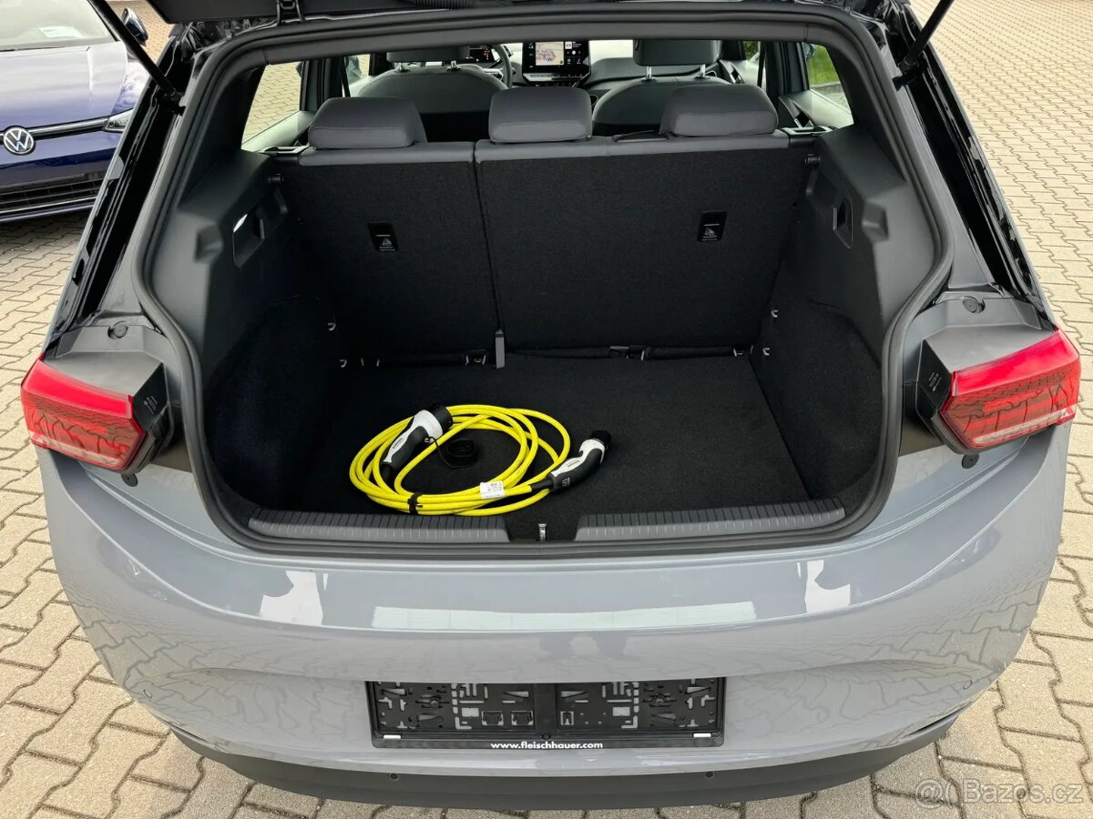 Volskwagen ID.3 elektro 110kw PURE/dojezd 300km/baterie 55kw - 11