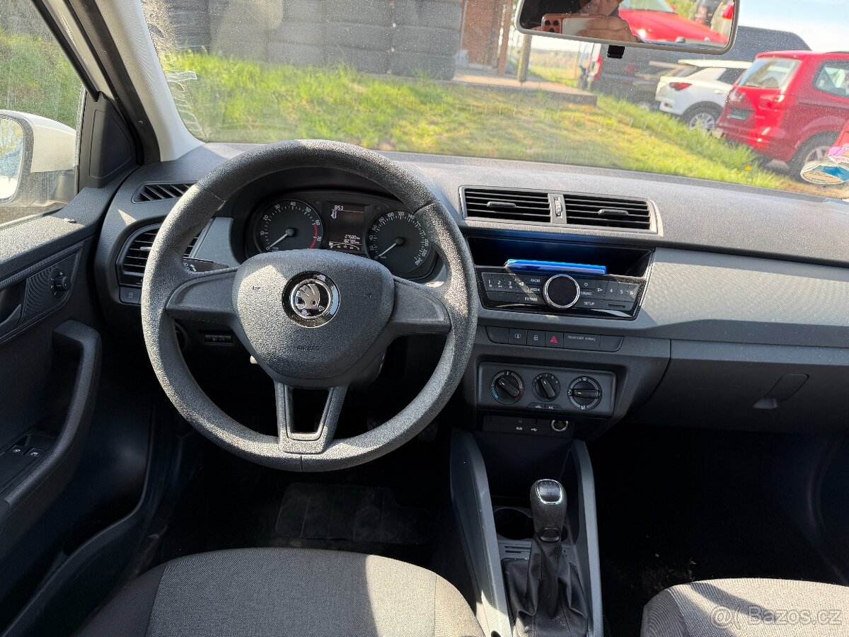 Škoda Fabia 1.0 TSI - 11