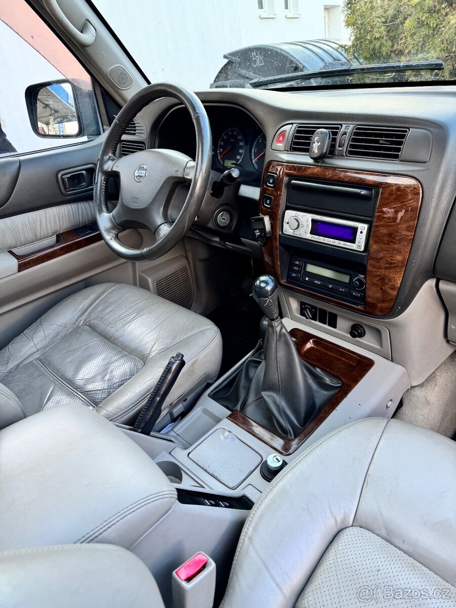 Nissan Patrol Y61 3.0 - 11