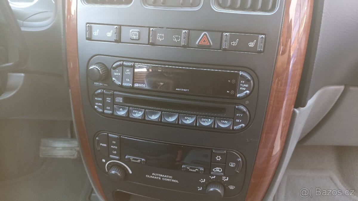 Chrysler grand Voyager 2.8crd STOW and GO - 11