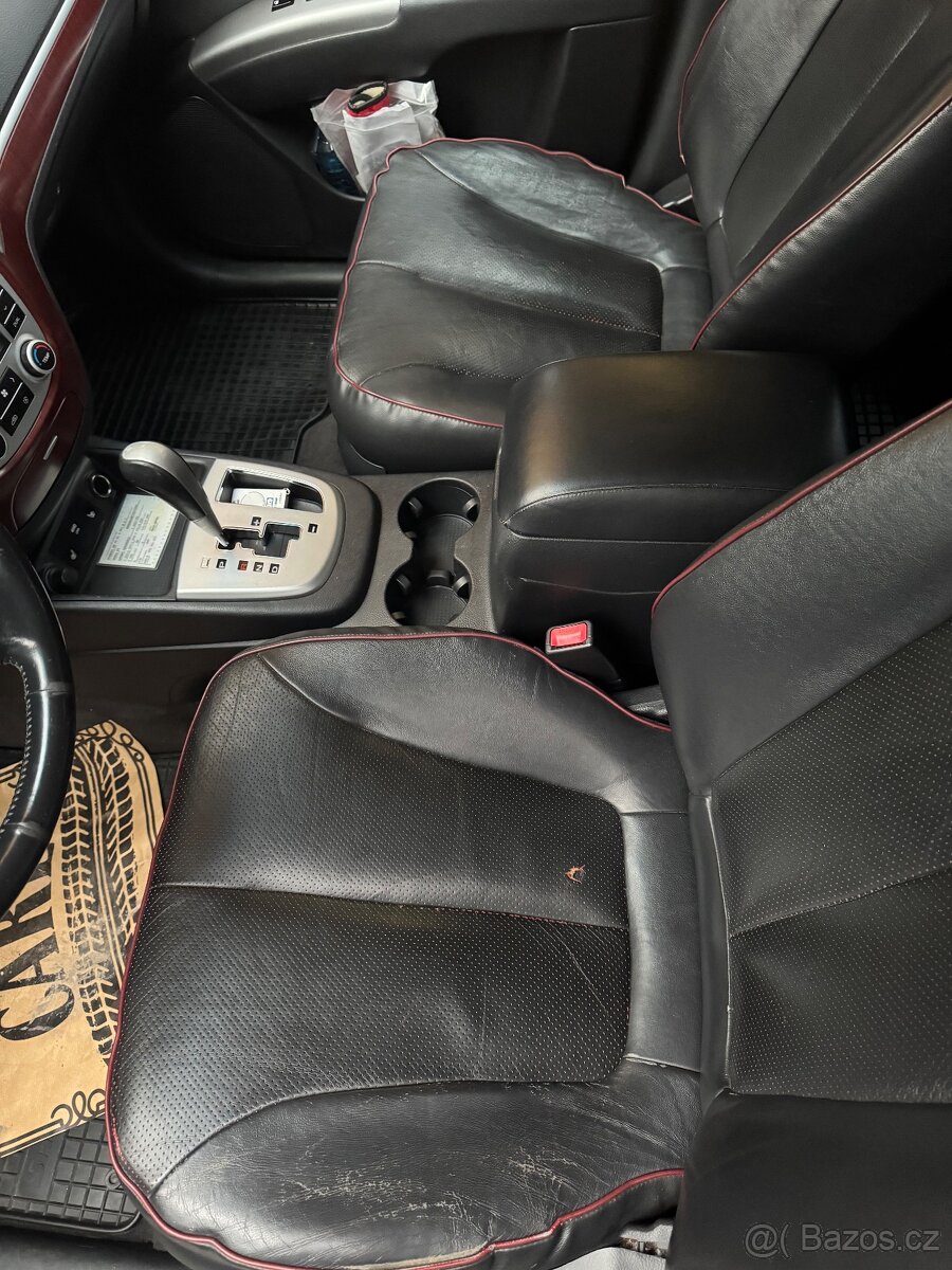 Hyundai SantaFe - 11