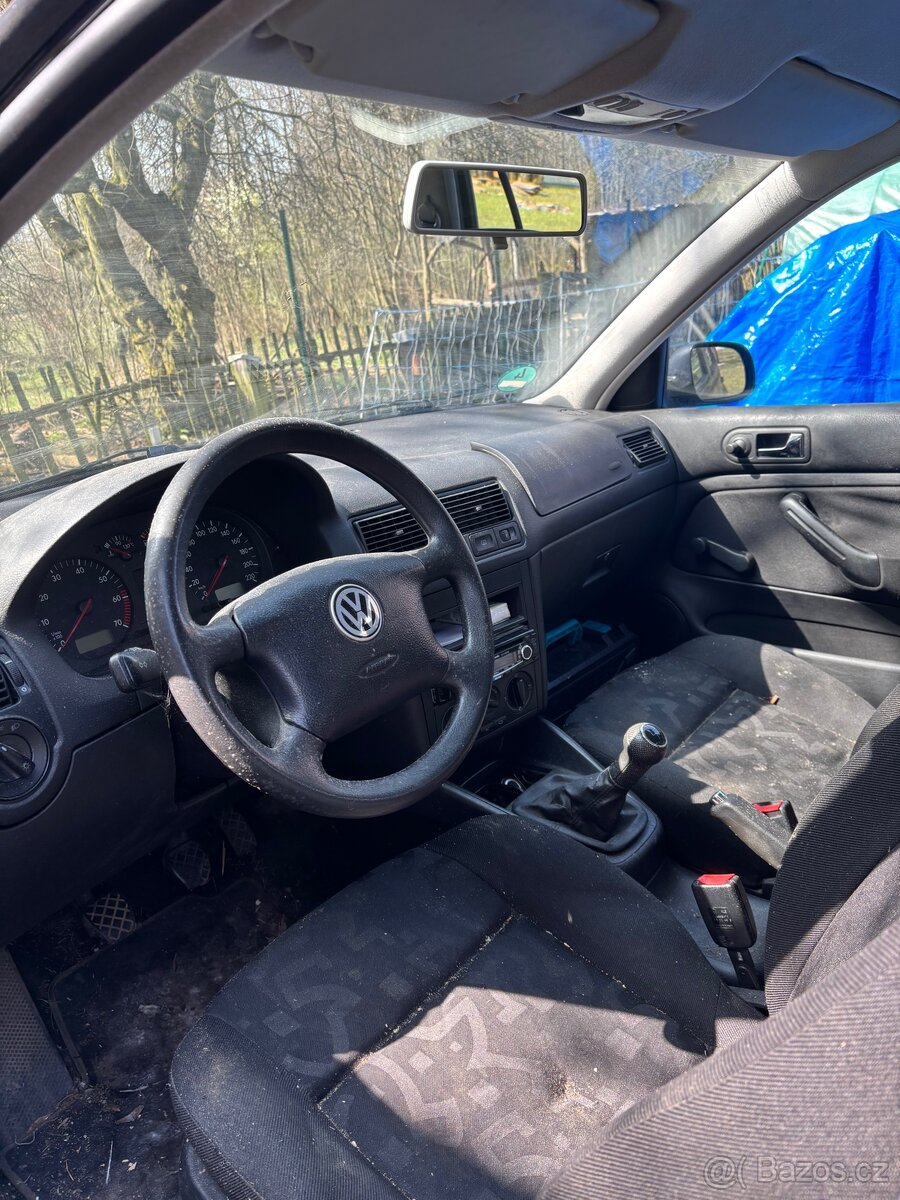 VOLKSWAGEN GOLF 4 1.4 - 11
