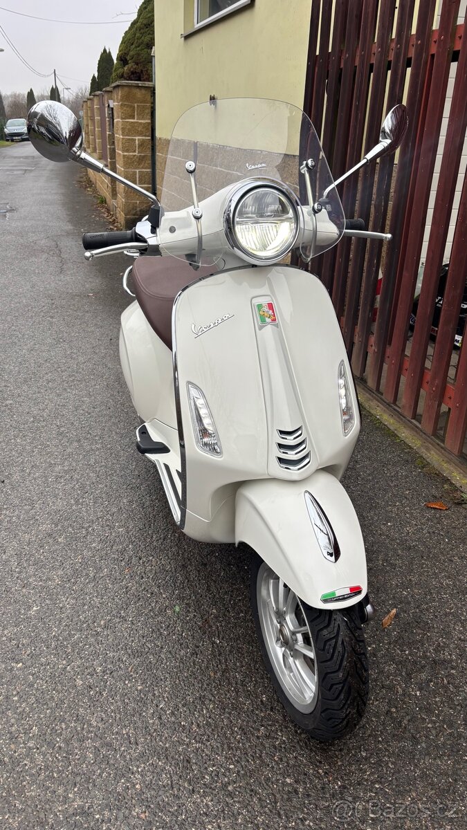 Vespa Primavera - 11