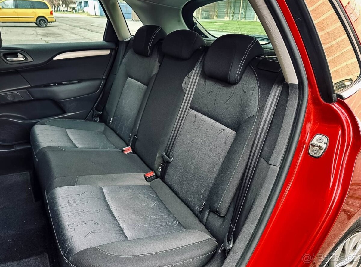 Citroën C4 1.6 HDi 110k Exclusive - 11